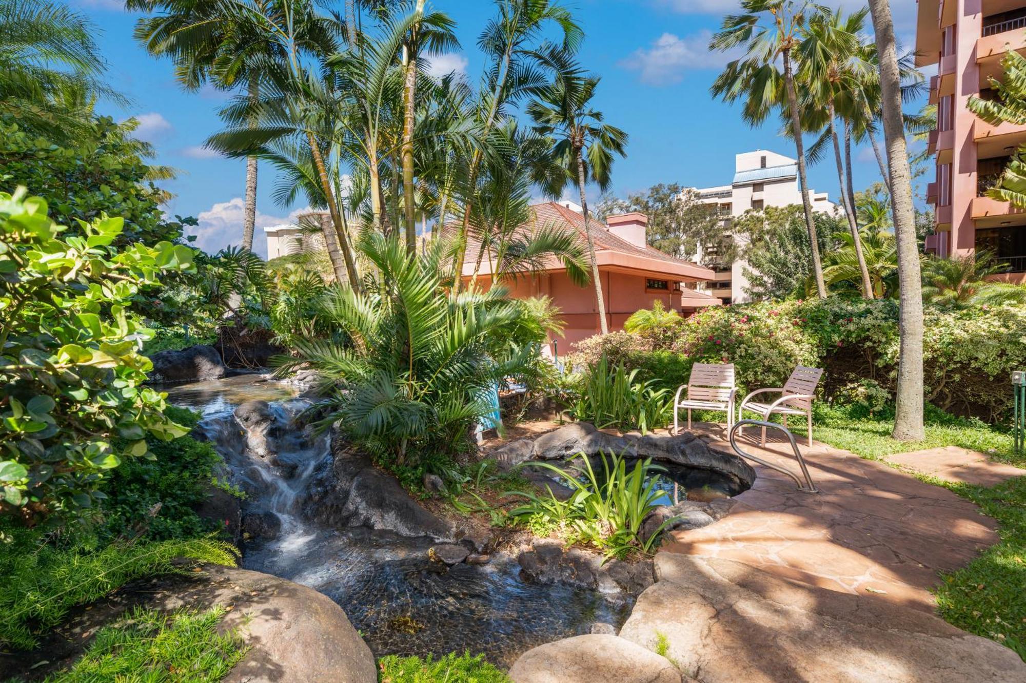 Kahana Falls Resort Napili-Honokowai Buitenkant foto
